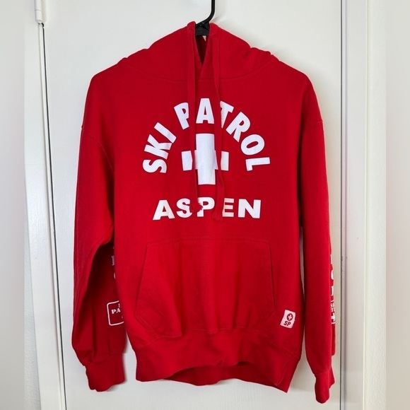 Ski Patrol Aspen Colorado Red White Hoodie Pullover Sweatshirt Spell Out Medium - Picture 1 of 16